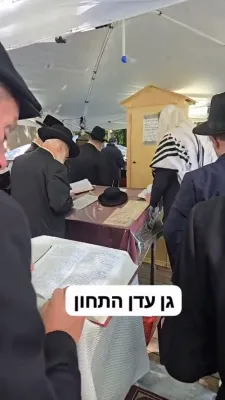 סוף זומער אין ניקלשבורג 