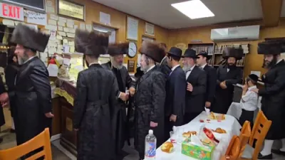 סוף זומער אין ניקלשבורג 
