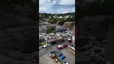 מאסיווע פייער אויסגעבראכן אין א מעסעטשוטשעס ריסייקלינג פלענט 