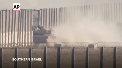 איזראעלי טאנקען ביים גרעניץ פון עזה