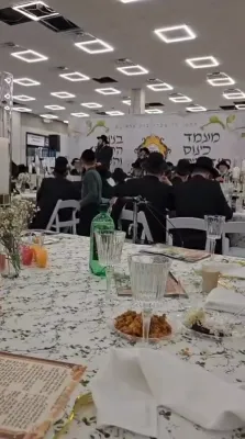 ר' יואל לאנדא איז מנדב א בנין אין מחנה רב טוב