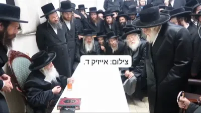 ניחום אבלים בחצר הקודש קרעטשניף סיגוט און קרעטשניף ירושלים 