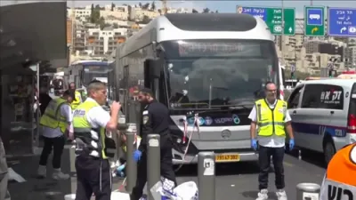 טעראר א טאקע אויף א באס אין ירי ירושלים ברענגט אום זעקס היימישע נפשות 