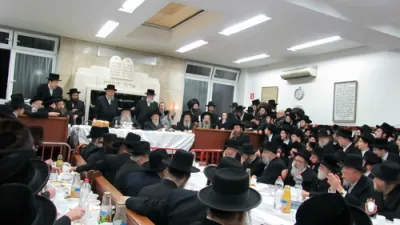 נאסטאלגיע  אין אלטן פשעווארסק בהמ"ד הכנס"ת לע"נ די אומפארגעסליכן גבאי הרה"ח משה יצחק נאה הי"ד