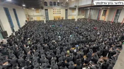 נאך בילדער און ווידיאו פון א' סליחות ביי כ"ק אדמו"ר מסאטמאר שליט"א 