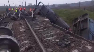אוקריינישע שפיאנען האבן געמאכט א באן עקסידענט אין רוסלאנד 