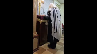 ﻿א' סליחות ביי כ"ק אדמו"ר מליסקא שליט"א