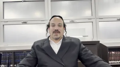 א הערליכע מעשה פון תפילה זוכה זיין צו תשובה - דורך הרב אליהו שווארץ ביים שיעור פון עמוד היומי דרשו - פסחים דף לב ע"א