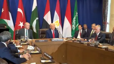 טראמפ ביים זיך טרעפן מיט פירער פון די מיטל מזרח איבער די עזה קאנפליקט 