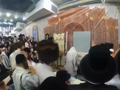 אומאן ד'ירושלים - ביי כ"ק מתורת חכם שליט"א (ווידעא געכאפט נאכן זמן מוצאי יו"ט) 