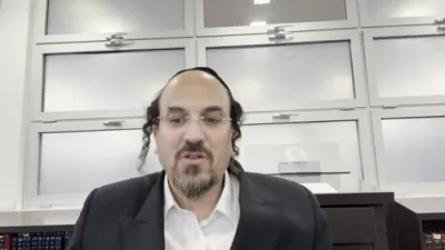 א הערליכע מעשה פון הרה"ק מקאזניץ זי"ע איז מבטל דעם קיטרוג און מלמד זכות אויף כלל ישראל - דורך הרב אליהו שווארץ ביים שיעור פון עמוד היומי דרשו - פסחים דף לד