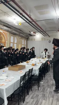 ערב און מוצאי יו"כ בחצר הקודש קרעטשניף וויליאמסבורג 