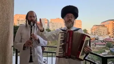 ר' חיליק און ר' אברהם לייב שיקן א גוט יאר פאר כלל ישראל 
