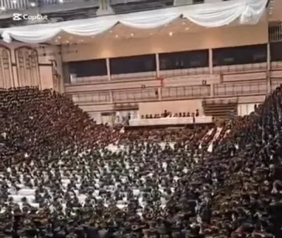 נעילת החג בחצר הקודש סקווירא