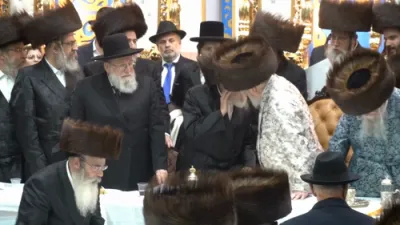 כ"ק אדמו"ר מליסקא שליט"א ביי שמחת בית השואבה אין באבוב און מונקאטש