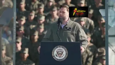 וויצע פרעזידענט ווענס געבט א שטארקע מעסעדזש פאר די מארינס