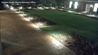 דער קרימינאל איז געכאפט אויף ווידעא אטאקירן פענסילוועניע גאווערנאר'ס הויז לעצטע פסח