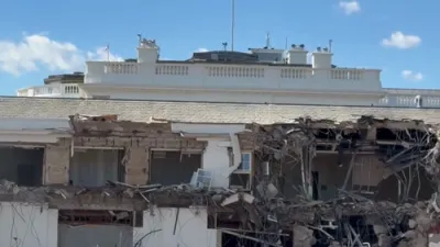 פרעזידענט טראמפ'ס פריוואטע 250 מיליאן דאלער פראיעקט צו מאכן א הערליכע ווייסע הויז בולראם