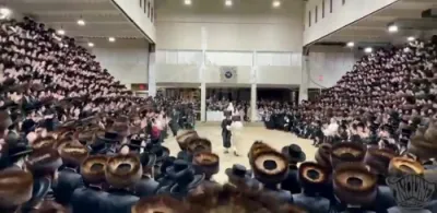 מצוה טאנץ פון כ"ק אדמו"ר מסאטמאר שליט"א ביים שמחת החתונה פון א אייניקל 