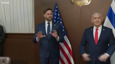ווענס רעדט וועגן די פייער אפשטעל נעבן נתניהו אין ירושלים 