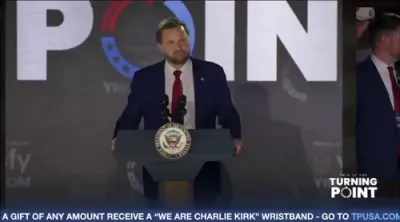 וויצע פרעזידענט ווענס זאגט אז טראמפ האט אויפגעוויזן די קריטיק קעגן מדנ"י איז פאלטש