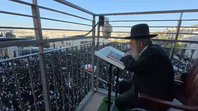 הערליכע גרויסע גאלעריע פון די עצרת המיליון אין ירושלים קעגן די גזירת הגיוס 