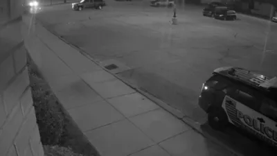 פאליציי אין דעטראוט ביים עפענען פייער אויף וועלכע האט אטאקריט א פאטראל קאר 