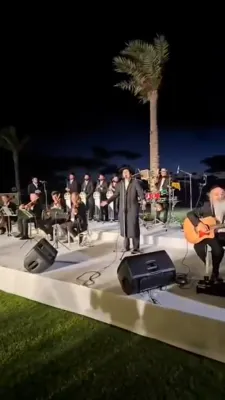 ד' בבות הערליך אראפגעזינגן דורך מאטי שטיינמעץ ביי א חופה