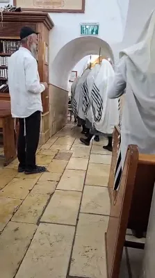 הקפות לרפואת האדמו"ר מתולדות אברהם יצחק שליט"א אין מירון