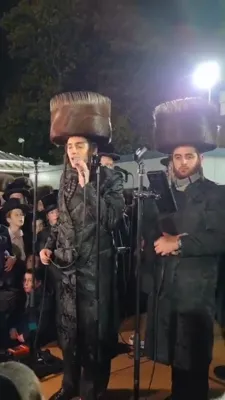 הערליכע חתונה אין לאנדאן מיט אהרלע סאמעט, מאטי שטיינמעץ, און מאטי אילאוויטש