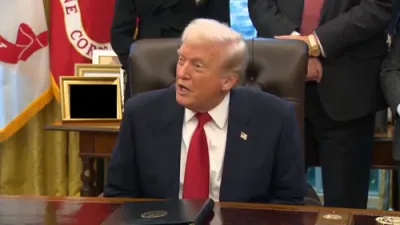 טראמפ מעלדט א $2,000 ריפאנד פאר מיטל און ווייניג פארדינער אמעריקאנער.