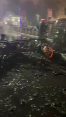 אסאך אומגעקומענע נאך א אויפרייס אין אינדיע 