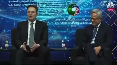 מאסק זאגט אז עי איי סעטעלייטס וועלן שניידן די קאסטן אין האלב