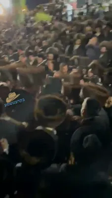 נאך בילדער און ווידיאוס פון שלש סעודות ביי כ"ק אדמו"ר מסאטמאר שליט"א אין מירון