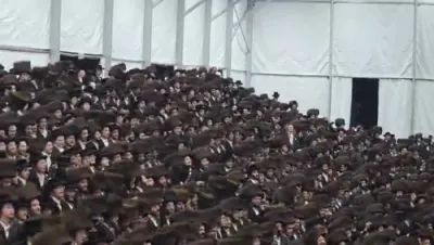 נאך בילדער און ווידיאוס פון שלש סעודות ביי כ"ק אדמו"ר מסאטמאר שליט"א אין מירון