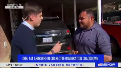 א געוועזענע אומלעגאלע אימיגראנט פון נאורט קארעליינע וואס איז בטעות ארעסטירט געווארן דורך אייס האט חרטה פאר זיין וואויט פאר טראמפ 