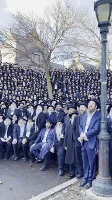 פולע גאלעריע פון די ריזיגע כינוס השלוחים אין חב"ד 