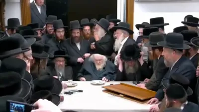 דייני ורבני סאטמאר באזוכן ביי כ"ק גאב"ד ירושלים שליט"א 