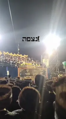 ערשטע חלק פון די גרויסארטיגע מעמד ההדלקה פון כ"ק אדמו"ר מסאטמאר שליט"א אין מירון