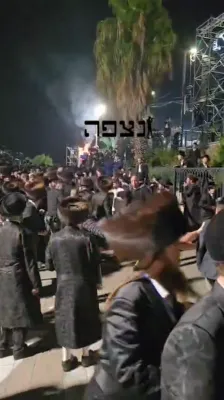 ערשטע חלק פון די גרויסארטיגע מעמד ההדלקה פון כ"ק אדמו"ר מסאטמאר שליט"א אין מירון