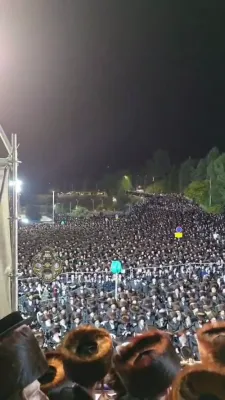 ערשטע חלק פון די גרויסארטיגע מעמד ההדלקה פון כ"ק אדמו"ר מסאטמאר שליט"א אין מירון