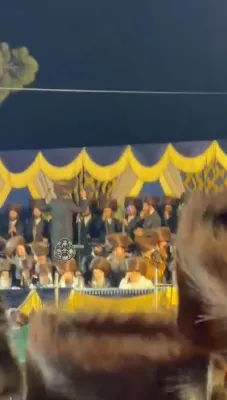 ערשטע חלק פון די גרויסארטיגע מעמד ההדלקה פון כ"ק אדמו"ר מסאטמאר שליט"א אין מירון