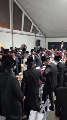 שמחת הבר מצווה פון א זון פון הרה"ג ר' נפתלי יעקב פאדווא שליט"א אב"ד קהל בית ישעיה טאמס ריווער, א אייניקל פון הרה"ג ר'פנחס פאדווא שליט"א גאב"ד קהילת שומרי הדת אנטווערפן און הרה"ג שלום פסח לאנגסאם שליט"