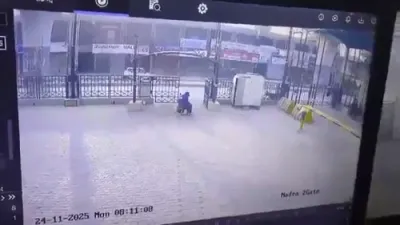 א טעראר אטאקע ביי א מיליטערישע באזע אין פאקיסטאן 