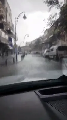 שווערע רעגענעס היינט אין ירושלים