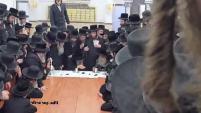 כ"ק אדמו"ר מסאטמאר שליט"א באזוכט ביי כ"ק אדמו"ר מסלאנים שליט"א אין בני ברק 