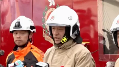 אין האנג קאנג גייט נאך ארויף די נומערן פון טויטע נאך די ריזיגע פייער