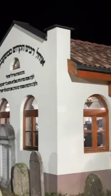 ערשטע ווידיאו פון די גרויסע יארצייט אין טשענגער