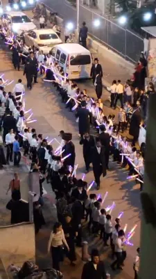 הכנסת ספר תורה לביהמ"ד החדש של כ"ק אדמו"ר מסאטמאר שליט"א בבני ברק בבנין התלמוד תורה