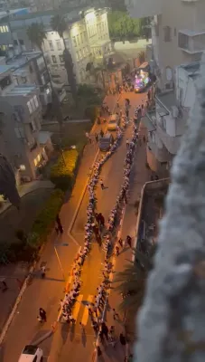 הכנסת ספר תורה לביהמ"ד החדש של כ"ק אדמו"ר מסאטמאר שליט"א בבני ברק בבנין התלמוד תורה